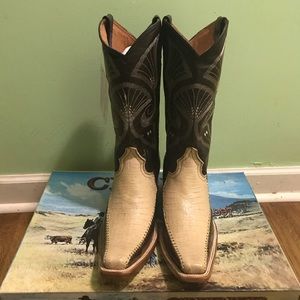 NWT Cowboy Boots